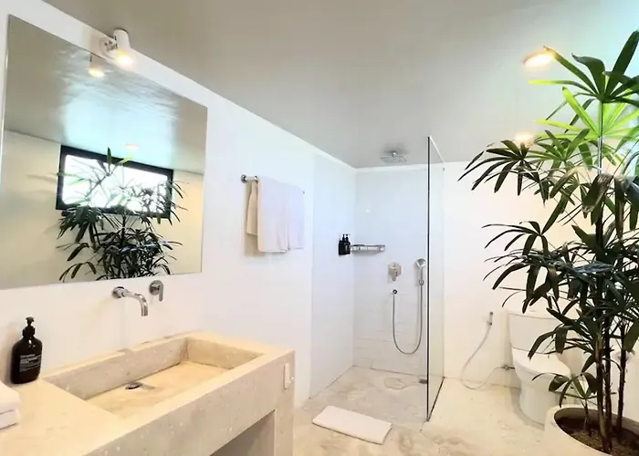 Aka Tropicana Loft チャングー