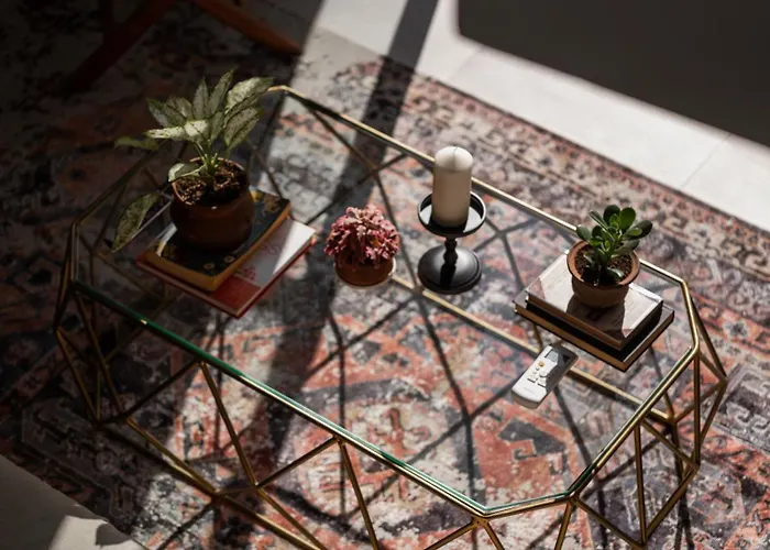 Aka Tropicana Loft *